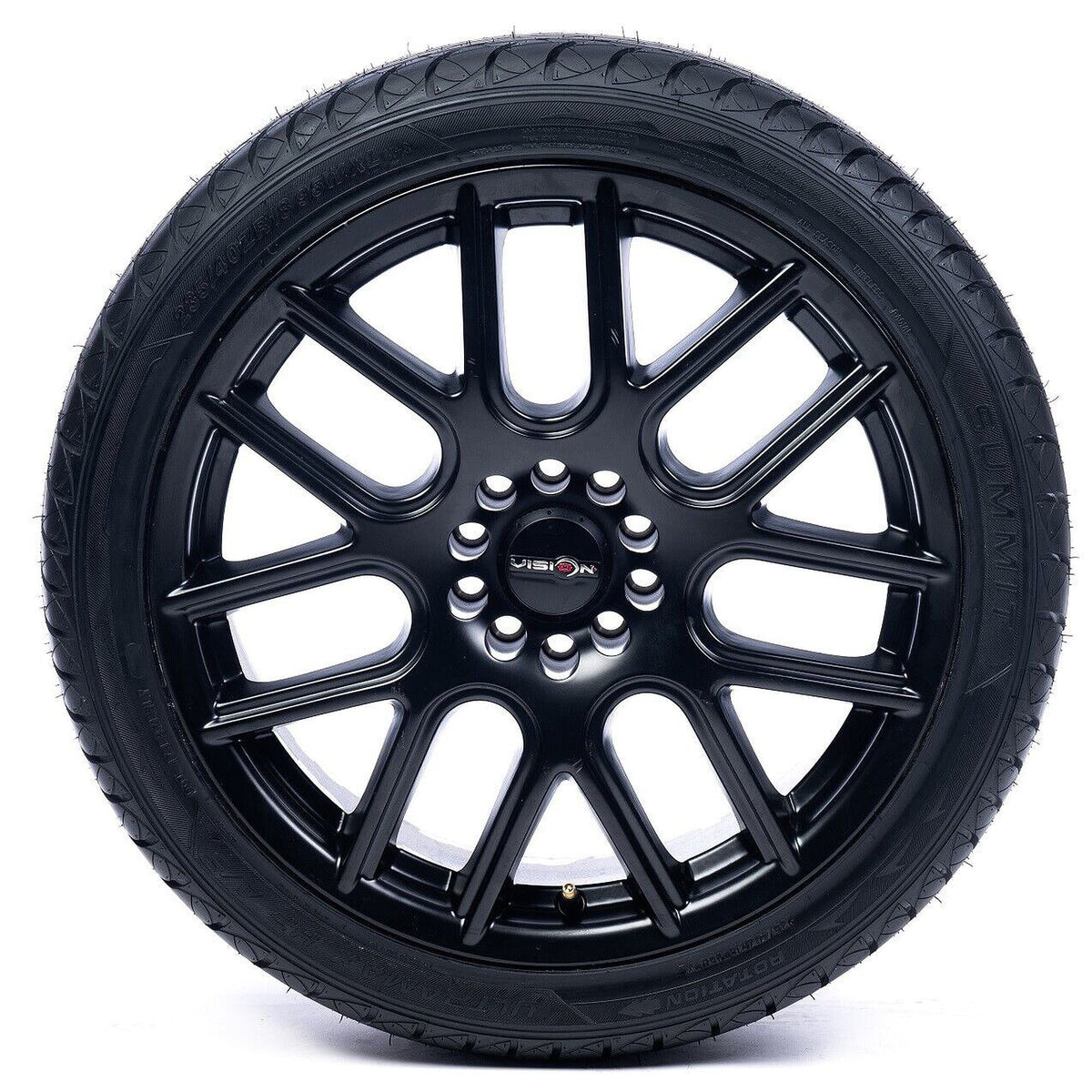 225/40R18 92W XL Passenger Tire Q900