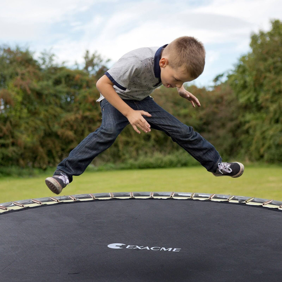 10' Round Trampoline with Safety Enclosure A263