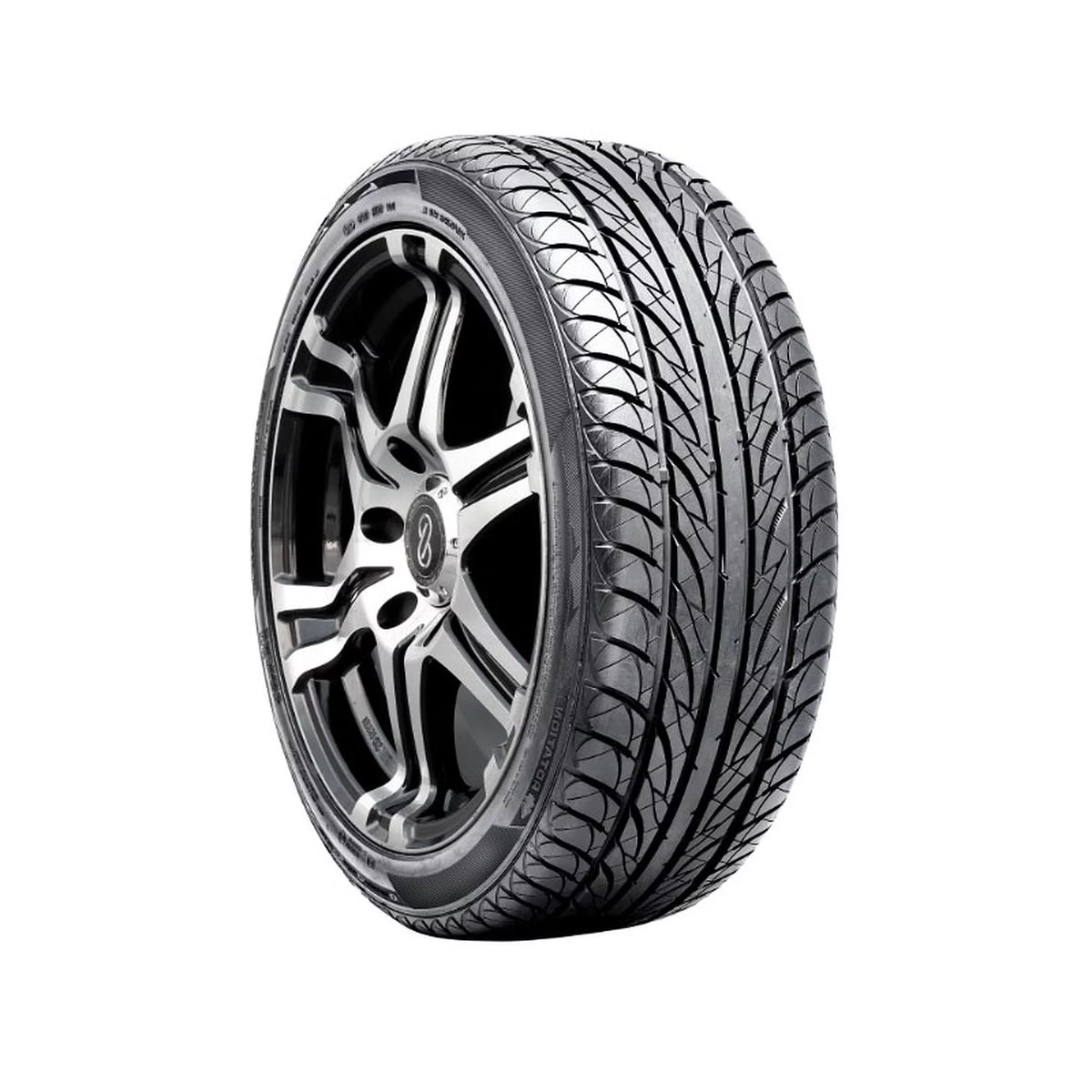 225/40R18 92W XL Passenger Tire Q900