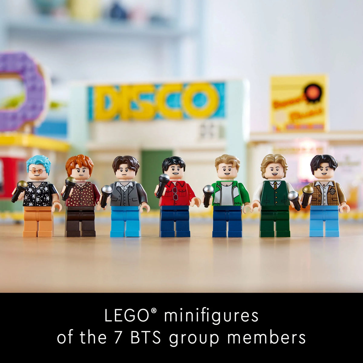 Model Kit with 7 Minifigures V502