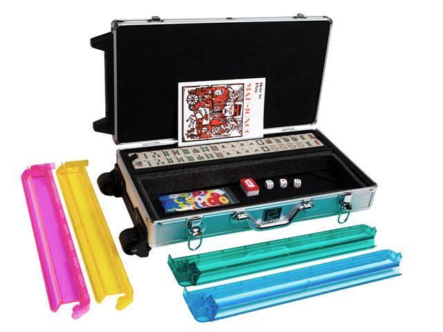 Ivory Tiles Wheeled Aluminum Case Q1163