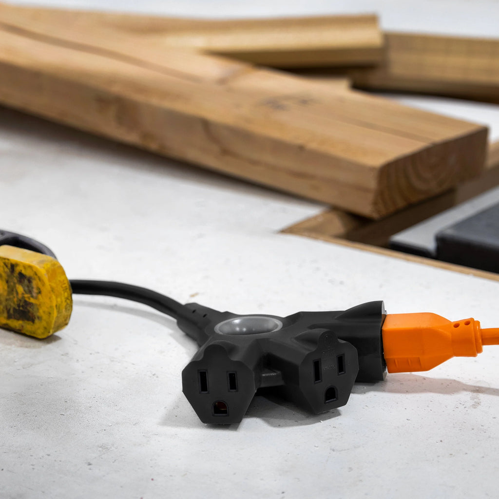 Black 25FT 16 AWG 3-Outlet Extension Cord W5609