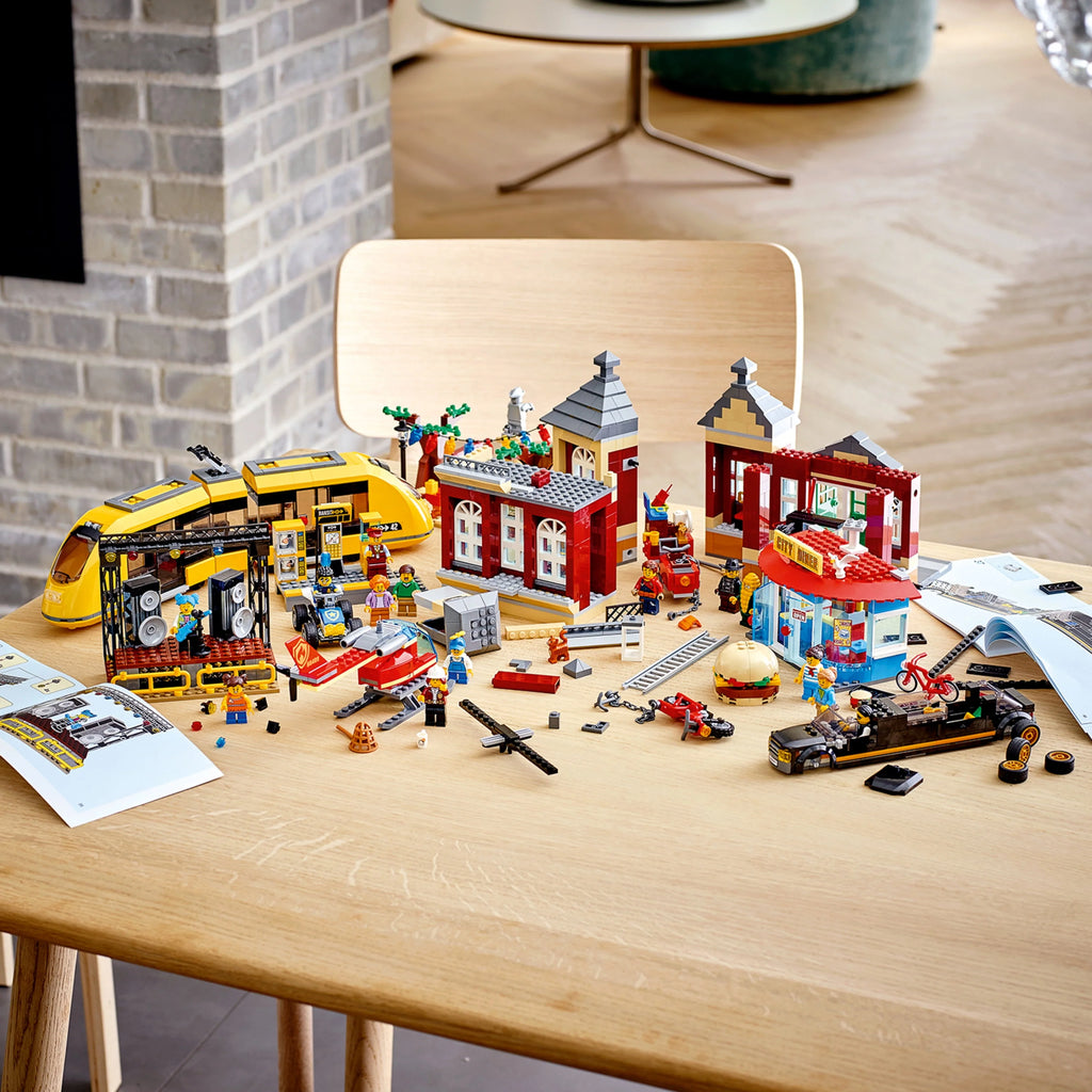 Building Toy 1,517 Pieces C5002