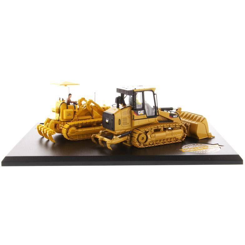 Diecast Model Traxcavator and Track Loader O66322