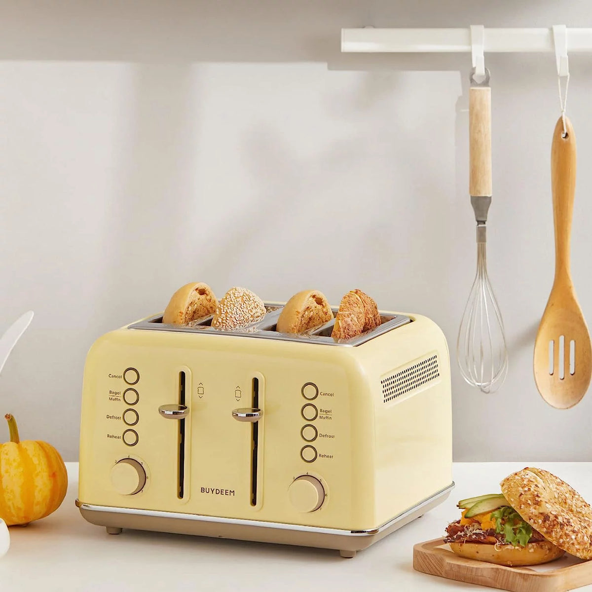 4-Slice Toaster, Extra Wide Slots, Mellow Yellow O39262