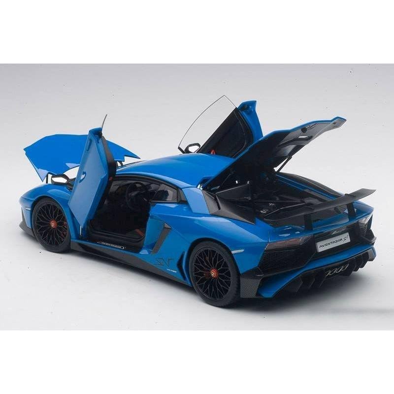 Blue 1/18 Model Car F410458