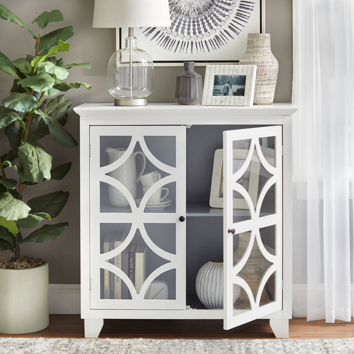 White Cabinet U539