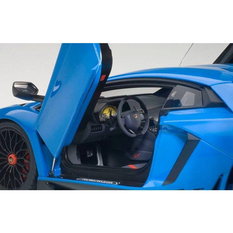 Blue 1/18 Model Car F410458