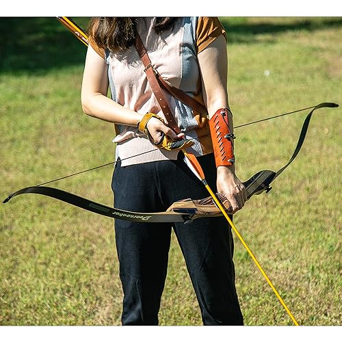 62" Takedown Recurve Bow Set with Laminated Wooden Riser L8187