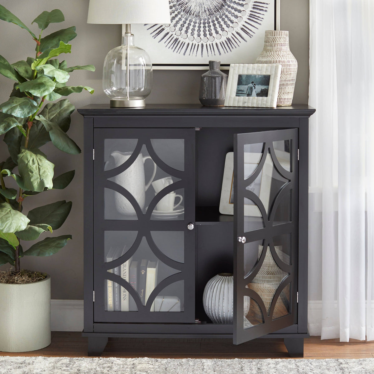 White Cabinet U539