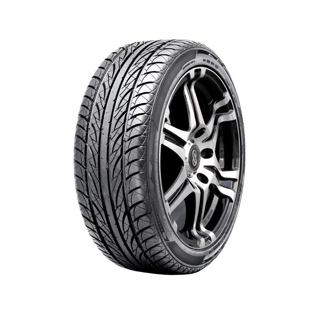 225/40R18 92W XL Passenger Tire Q900