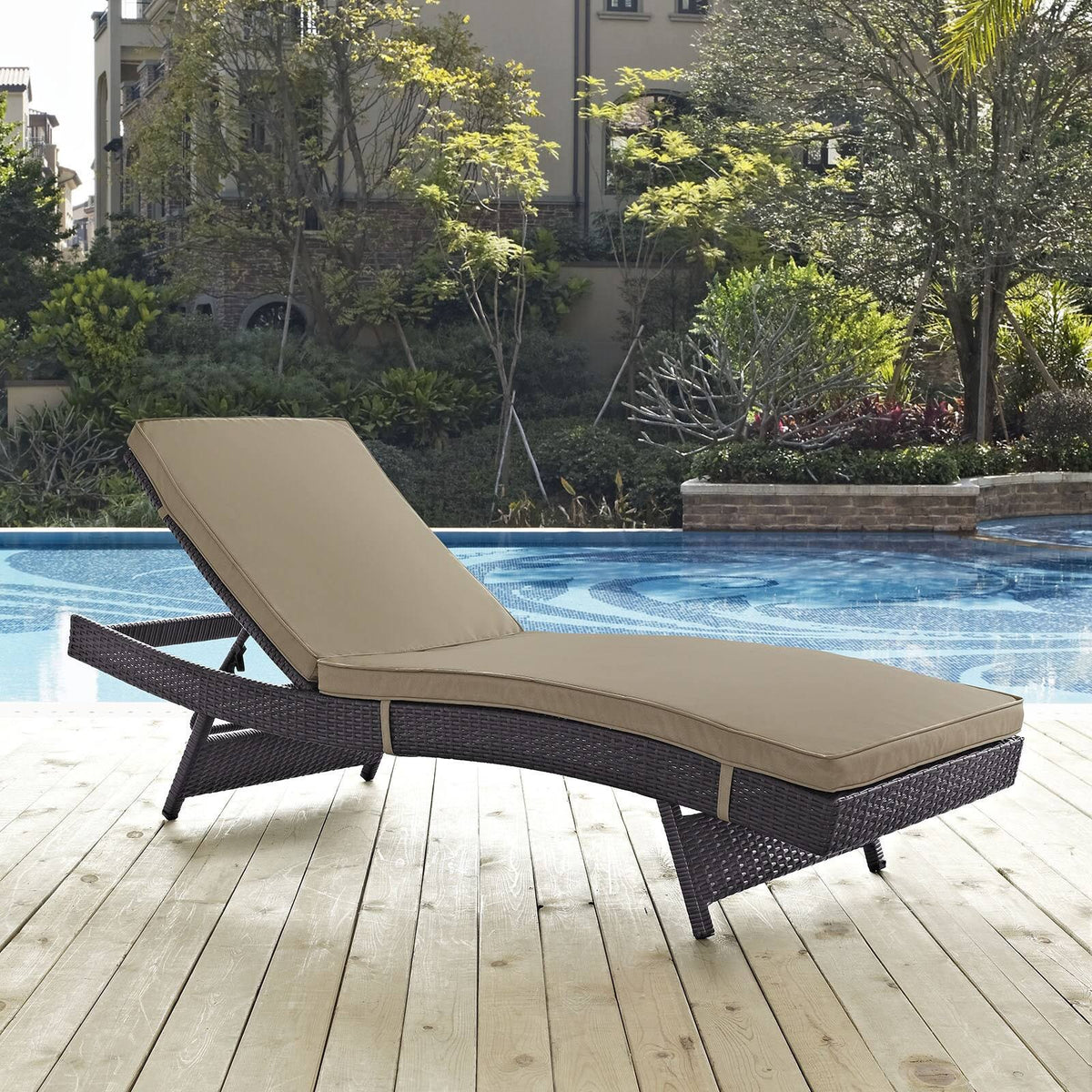 Brown Outdoor Patio Chaise D239